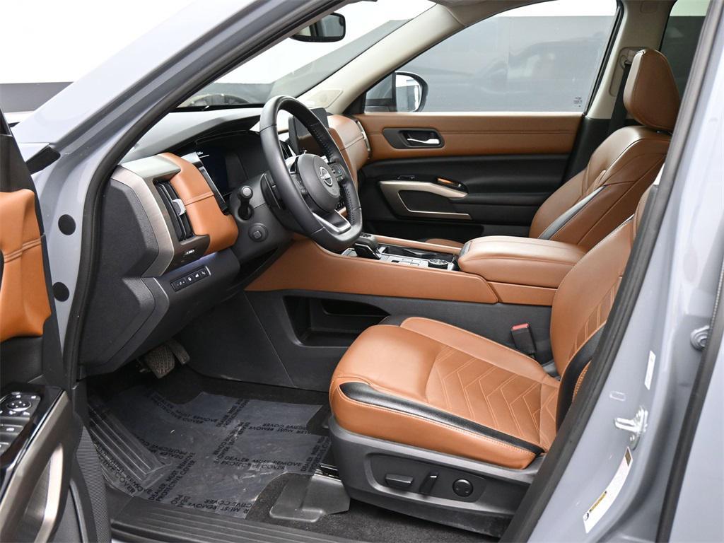 used 2022 Nissan Pathfinder car, priced at $34,000