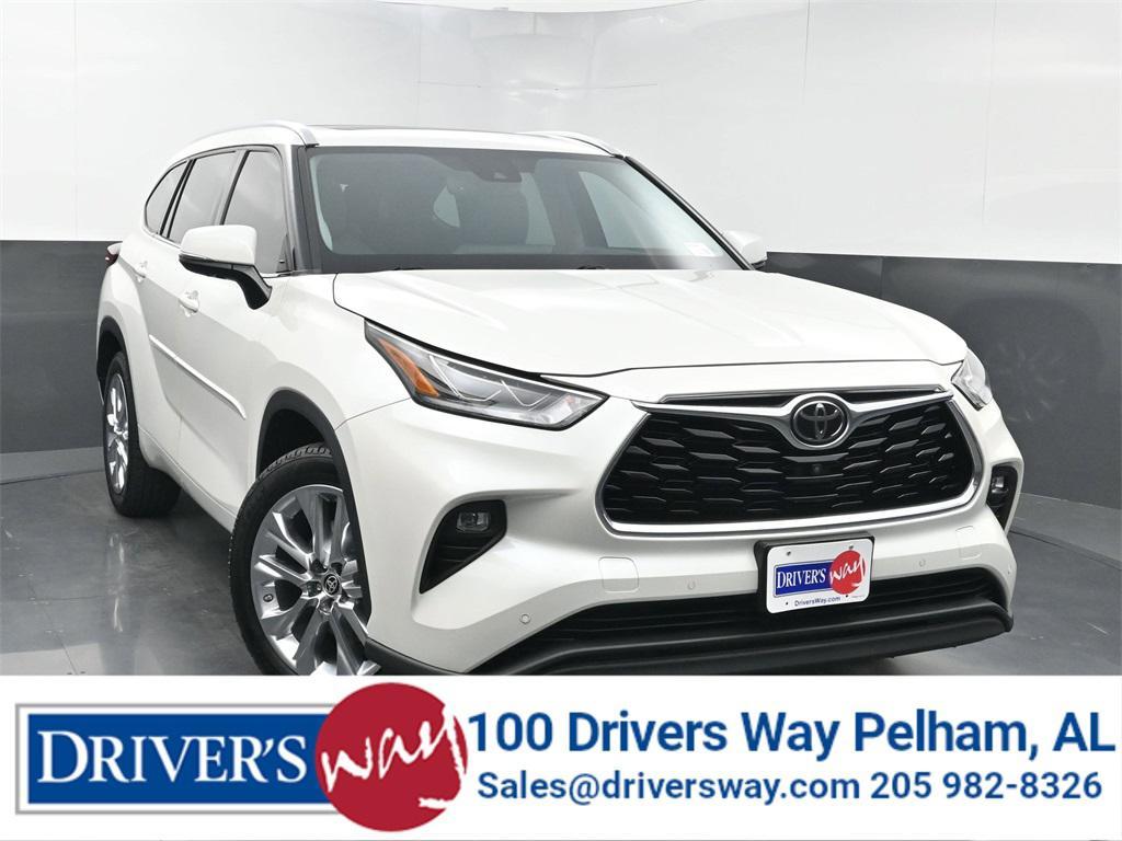 used 2021 Toyota Highlander car, priced at $33,000