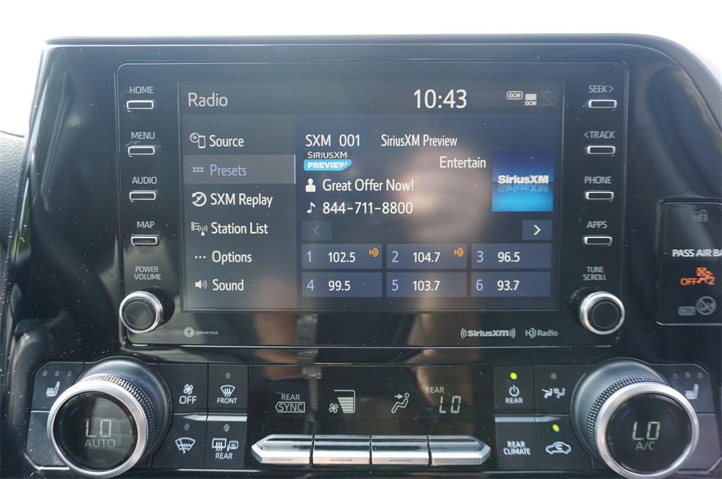 used 2020 Toyota Highlander car, priced at $25,000