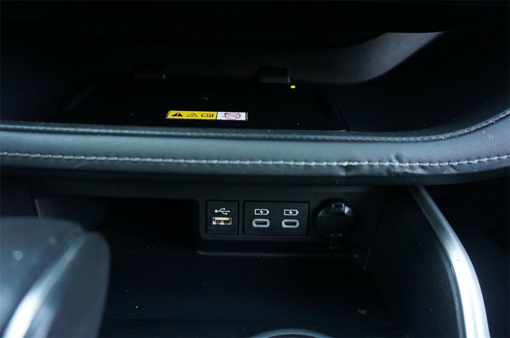 used 2023 Toyota Highlander car, priced at $39,750