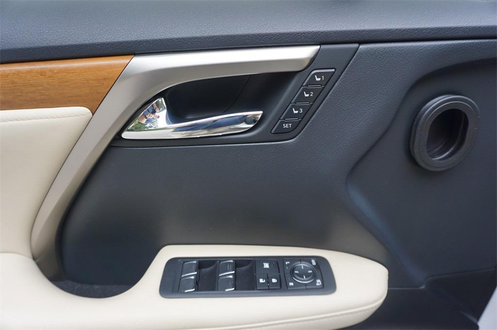 used 2022 Lexus RX 350 car, priced at $43,500