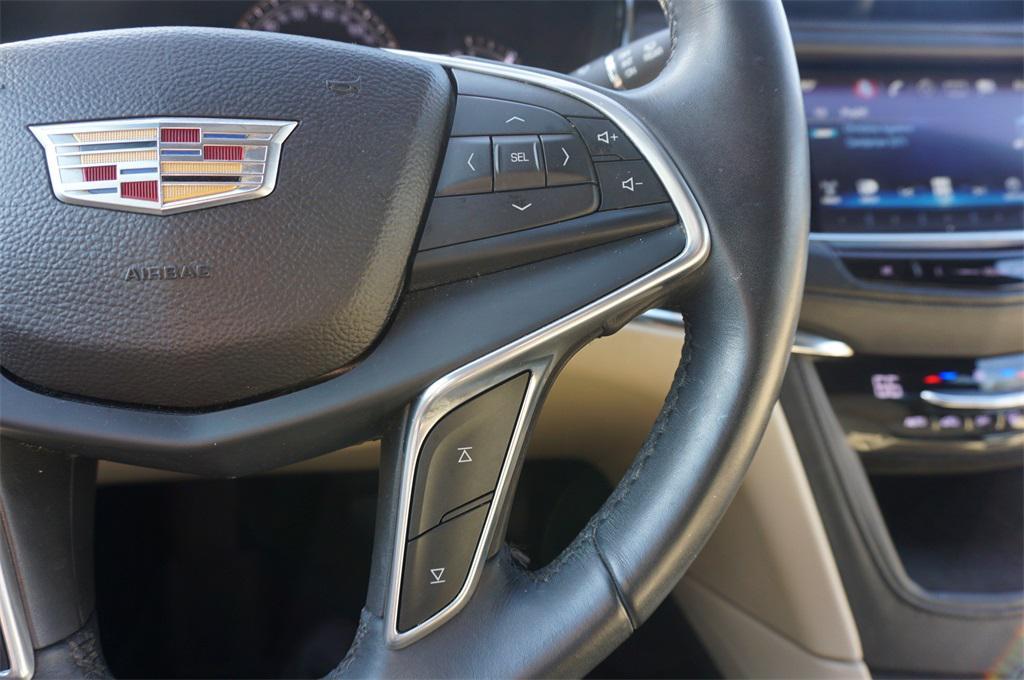 used 2017 Cadillac XT5 car, priced at $13,250