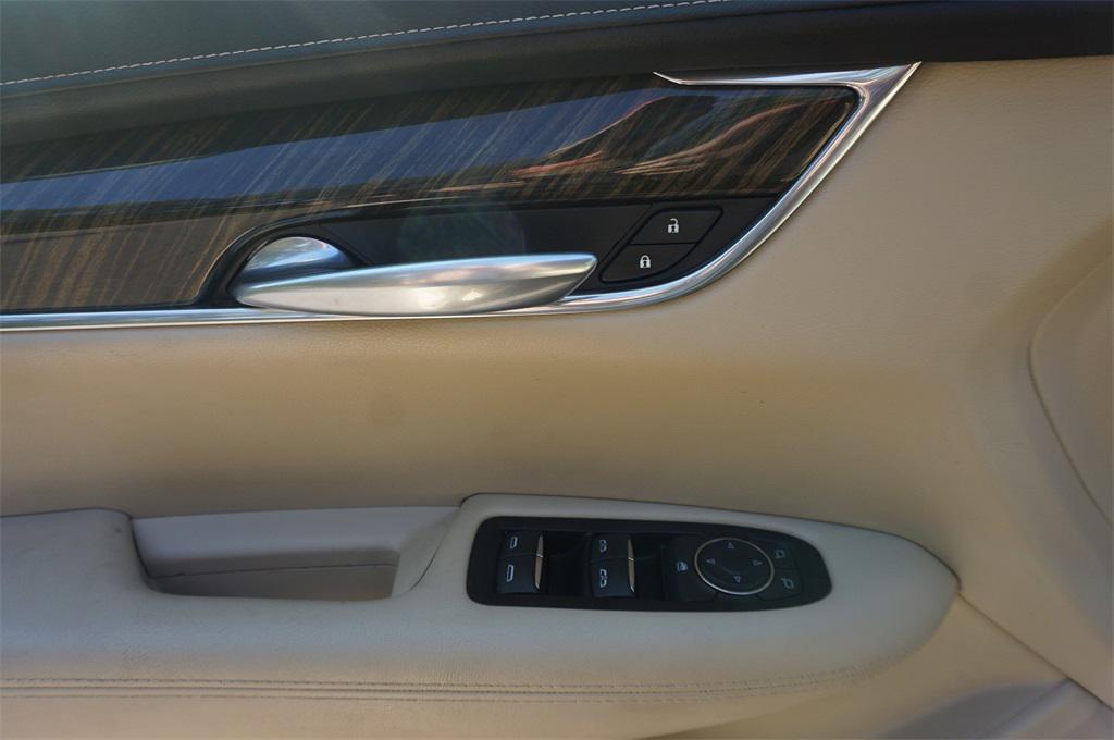 used 2017 Cadillac XT5 car, priced at $13,250