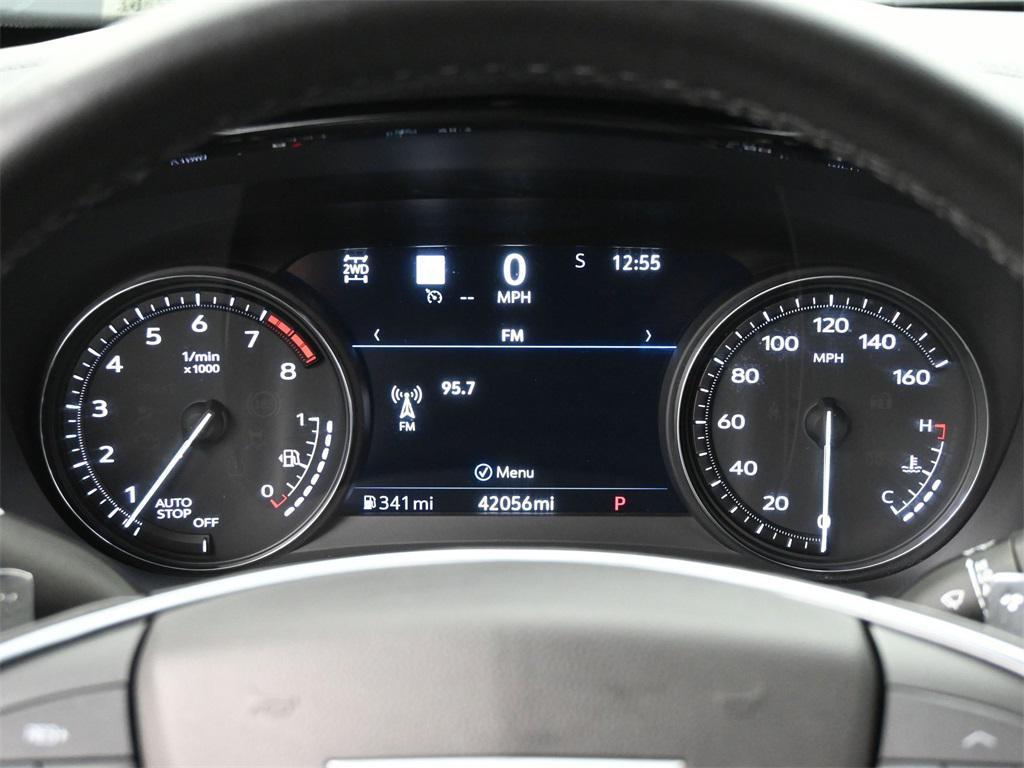 used 2022 Cadillac XT5 car, priced at $35,000