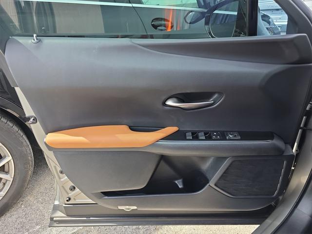 used 2022 Lexus UX 200 car