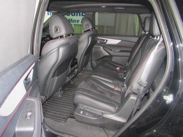 used 2022 Acura MDX car, priced at $42,281