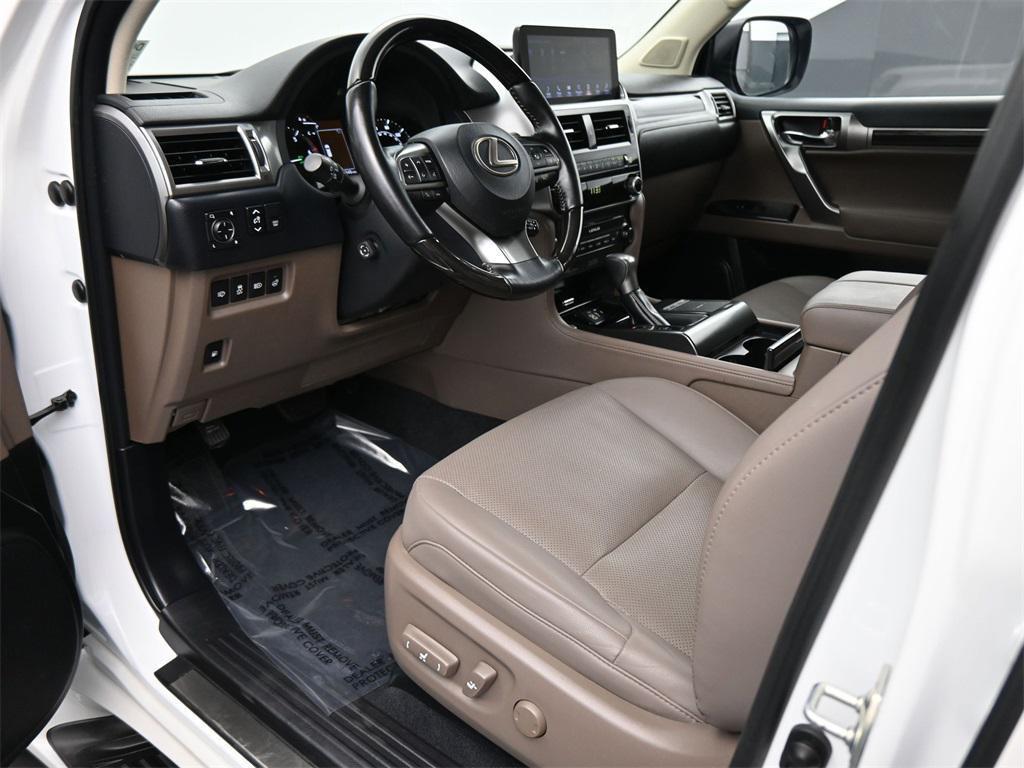 used 2023 Lexus GX 460 car, priced at $56,000