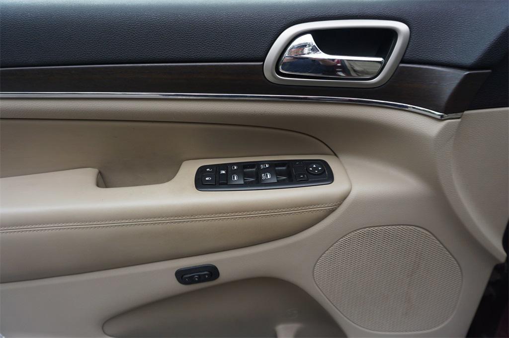 used 2017 Jeep Grand Cherokee car, priced at $13,500