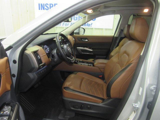 used 2022 Nissan Pathfinder car, priced at $38,997