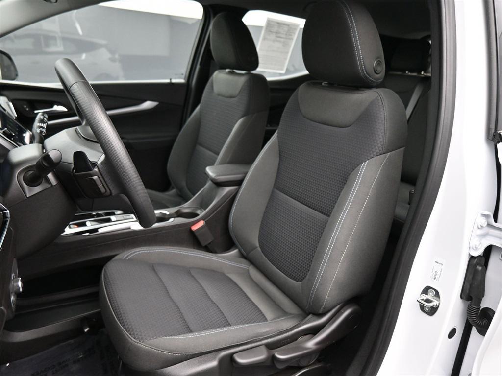used 2023 Chevrolet Bolt EUV car, priced at $20,000