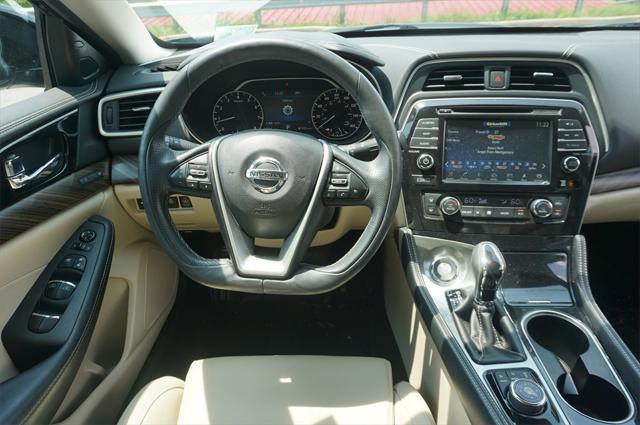 used 2016 Nissan Maxima car