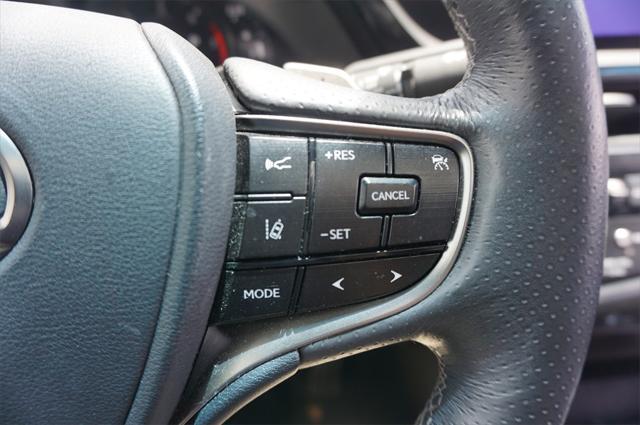 used 2023 Lexus ES 350 car, priced at $43,000