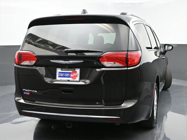 used 2017 Chrysler Pacifica car, priced at $17,094