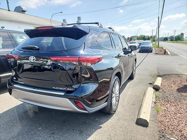used 2022 Toyota Highlander car