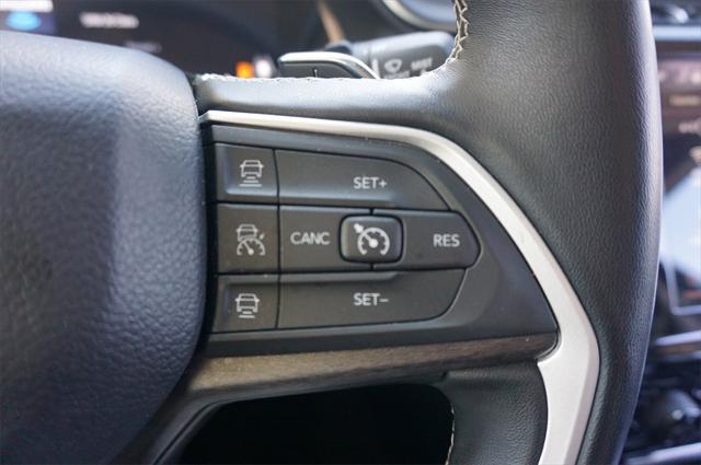 used 2022 Jeep Grand Cherokee car, priced at $33,525