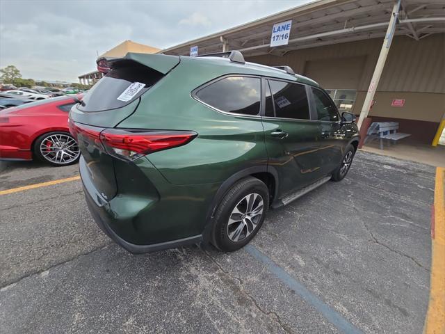 used 2023 Toyota Highlander car, priced at $39,497