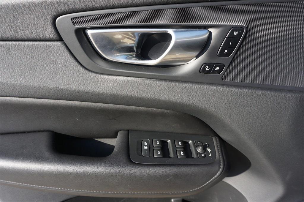 used 2023 Volvo XC60 car, priced at $35,000