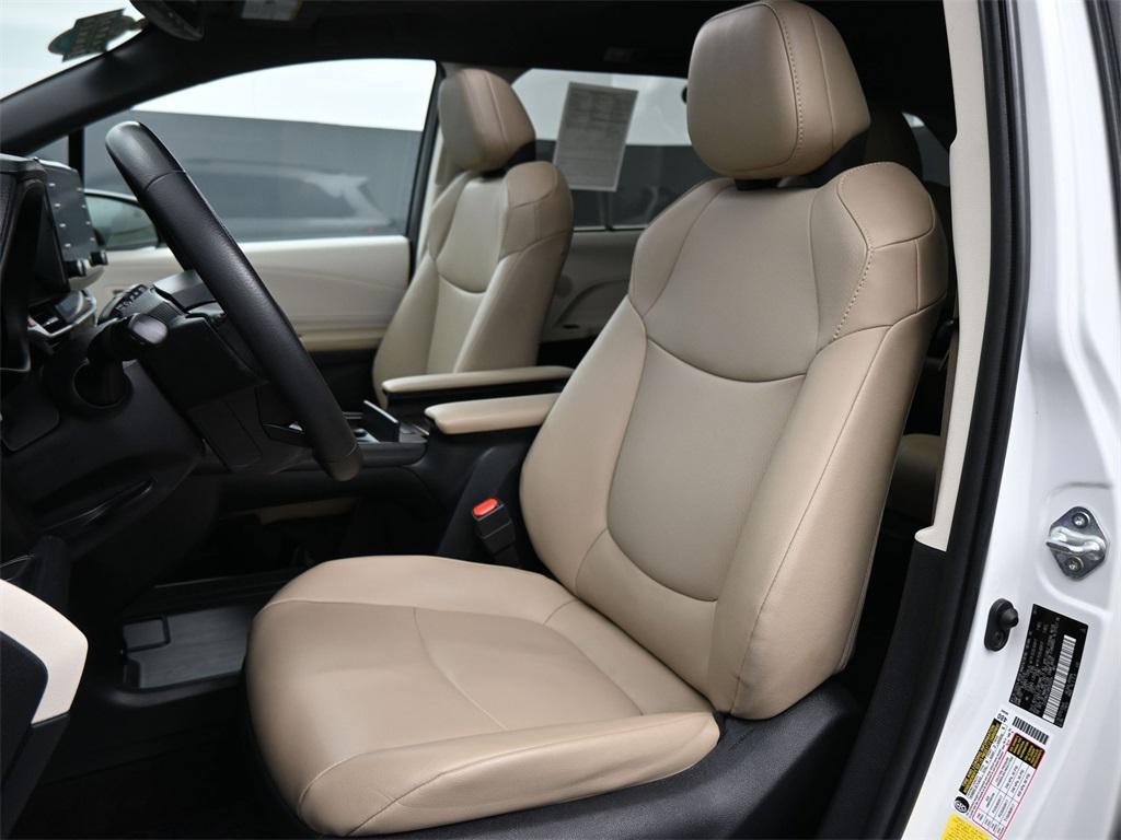 used 2021 Toyota Sienna car, priced at $32,500