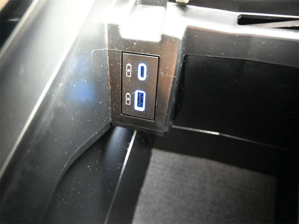 used 2021 Toyota Sienna car, priced at $32,500