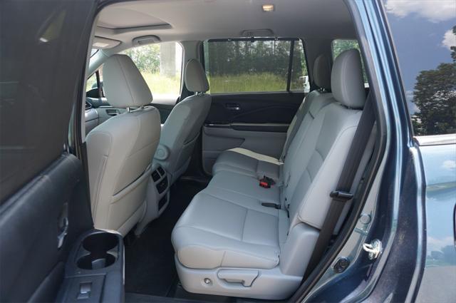 used 2020 Honda Pilot car, priced at $27,750