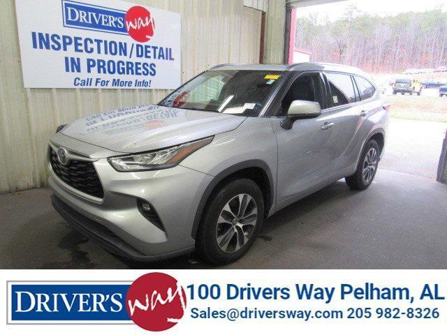 used 2020 Toyota Highlander car, priced at $29,997