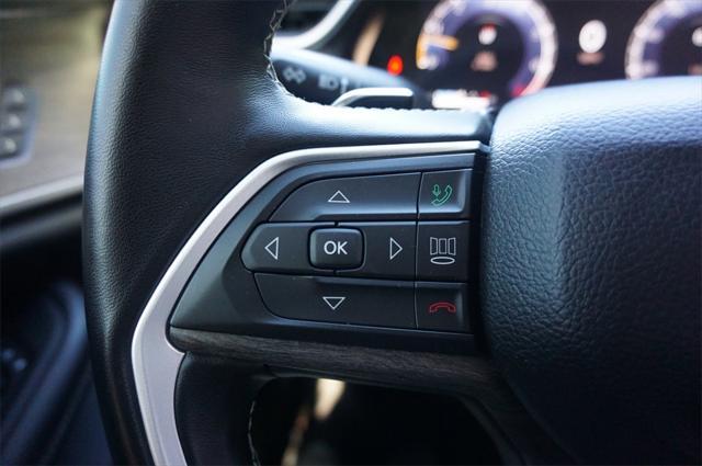 used 2022 Jeep Grand Cherokee car, priced at $32,997