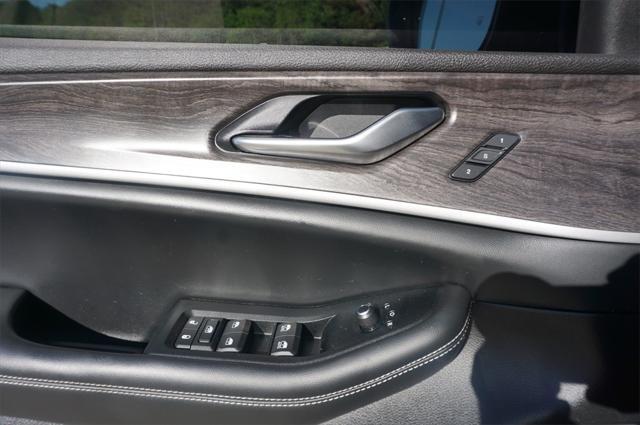 used 2022 Jeep Grand Cherokee car, priced at $32,997