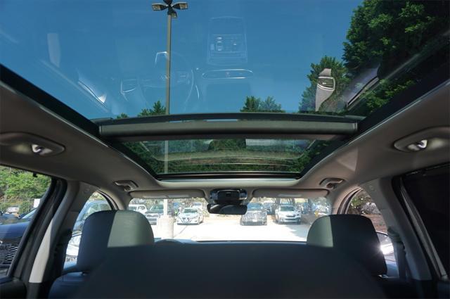 used 2022 Hyundai Santa Fe car, priced at $25,250
