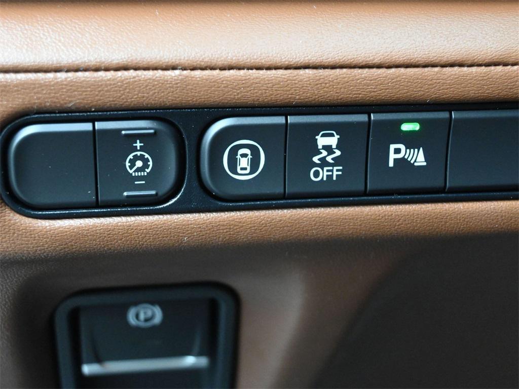 used 2023 Acura MDX car, priced at $41,500