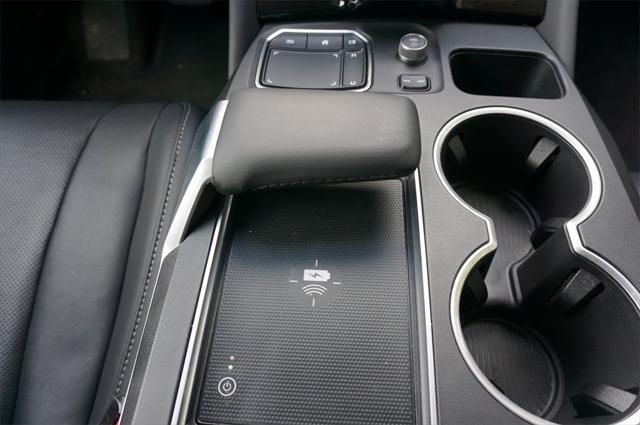 used 2023 Acura MDX car, priced at $43,000