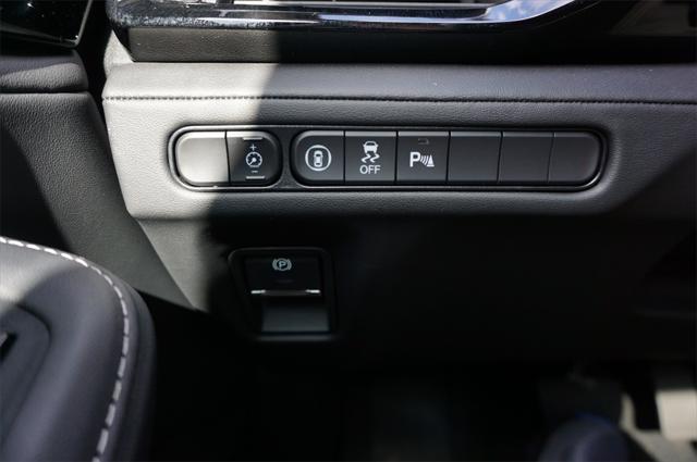 used 2023 Acura MDX car, priced at $43,000