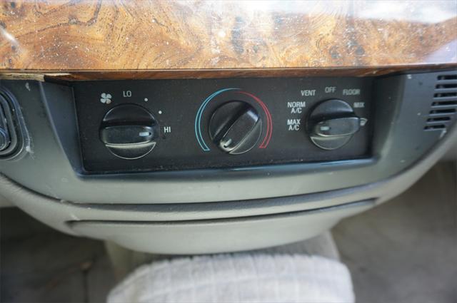 used 2008 Mercury Grand Marquis car, priced at $6,500