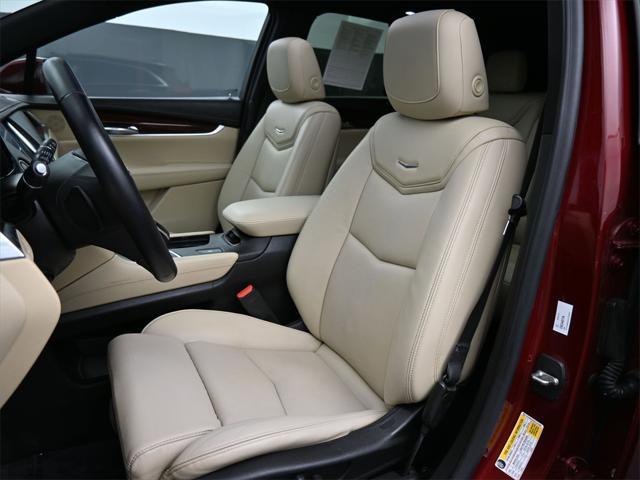 used 2017 Cadillac XT5 car, priced at $18,000