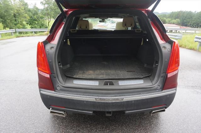 used 2017 Cadillac XT5 car, priced at $18,250