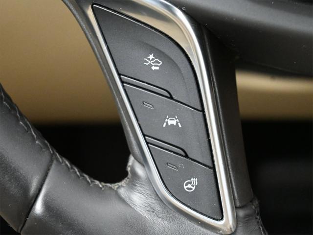 used 2017 Cadillac XT5 car, priced at $18,000