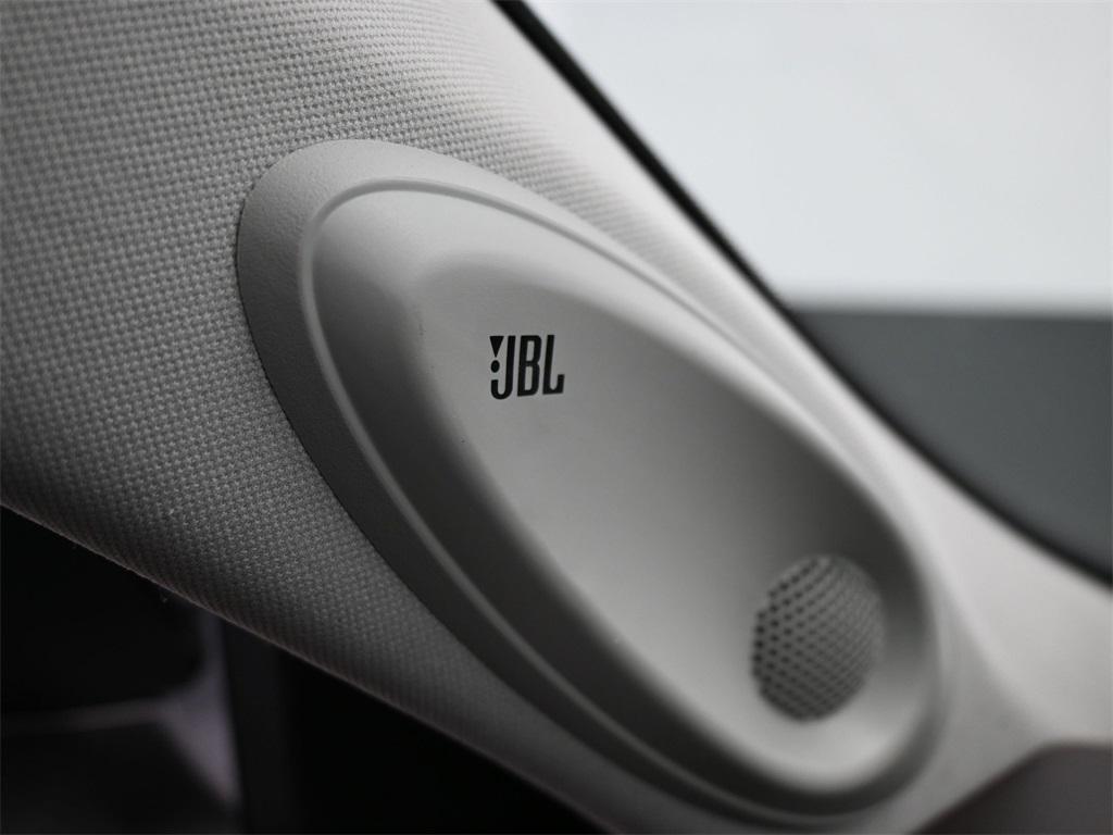 used 2022 Toyota Highlander car, priced at $38,500