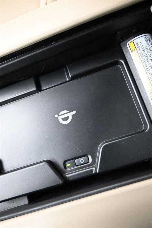 used 2022 Toyota Highlander car, priced at $38,500