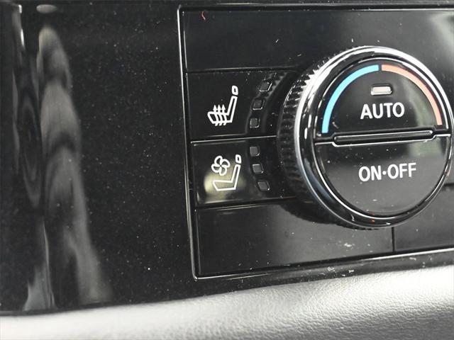 used 2023 Nissan Pathfinder car, priced at $39,097
