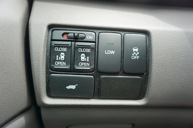 used 2014 Honda Odyssey car, priced at $10,750