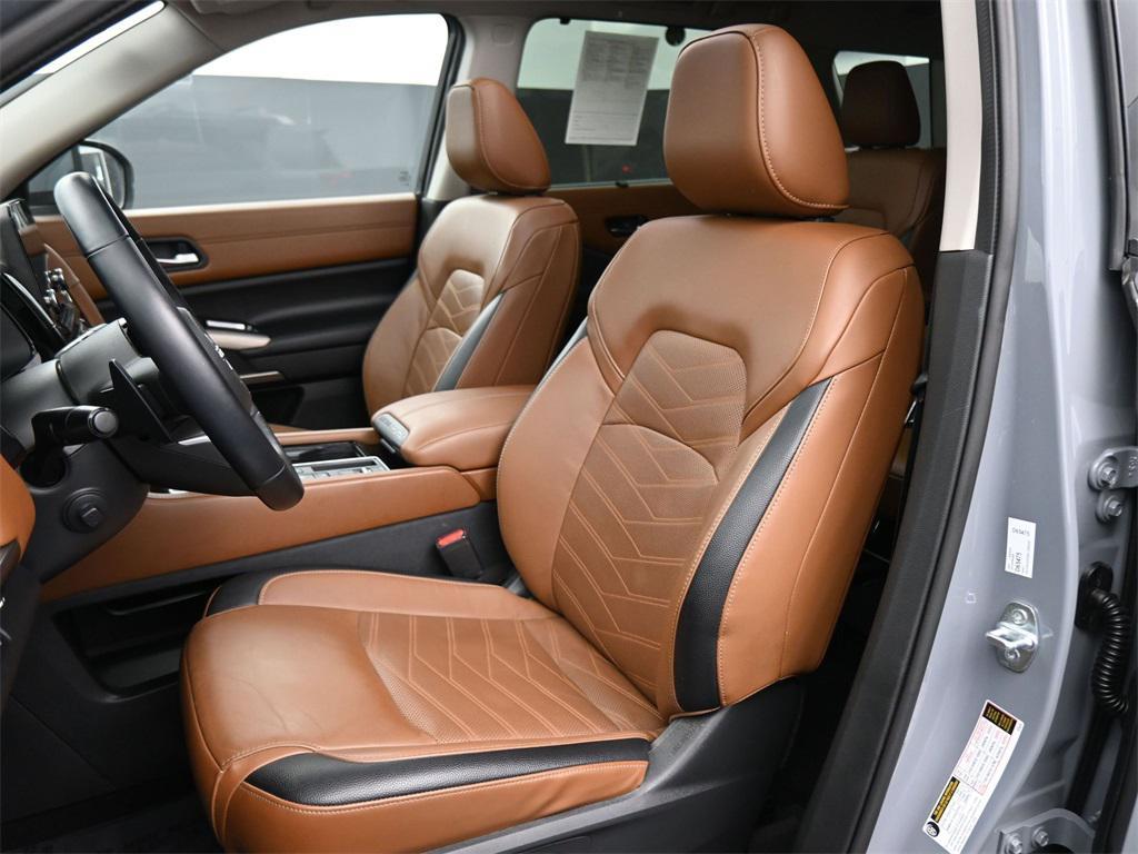 used 2022 Nissan Pathfinder car, priced at $33,750