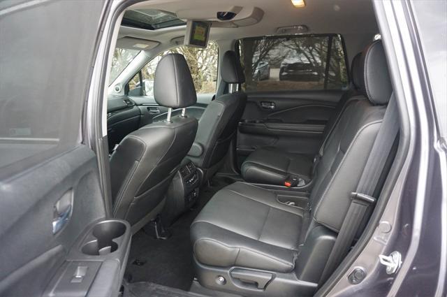 used 2022 Honda Pilot car, priced at $39,000