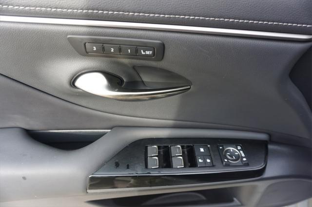 used 2024 Lexus ES 350 car, priced at $43,260