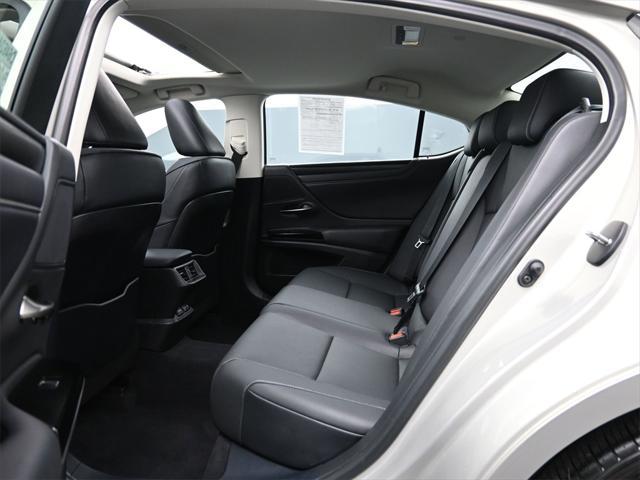 used 2024 Lexus ES 350 car, priced at $43,000