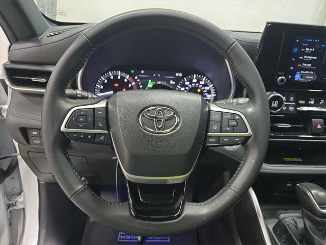 used 2024 Toyota Highlander car, priced at $45,287