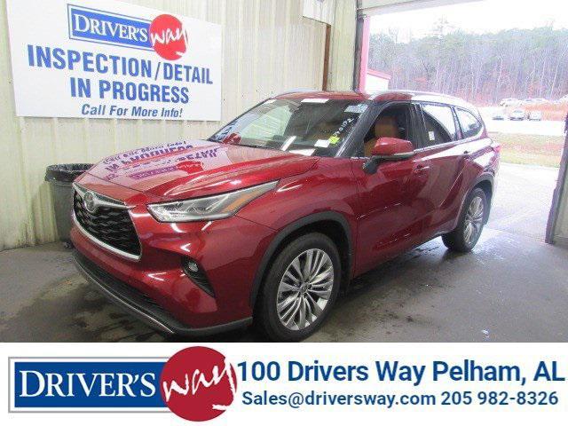 used 2023 Toyota Highlander car, priced at $47,904