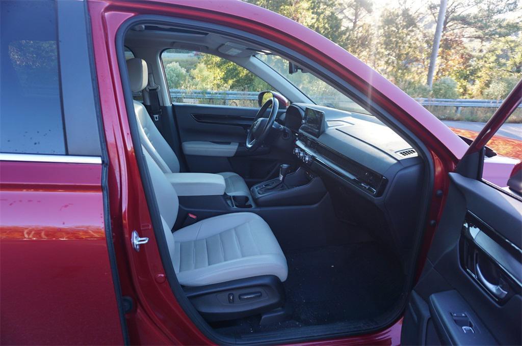 used 2023 Honda CR-V car, priced at $30,750