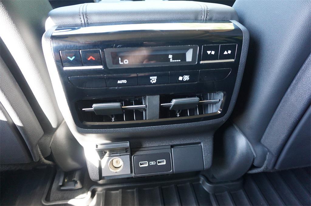 used 2023 Acura MDX car, priced at $39,000