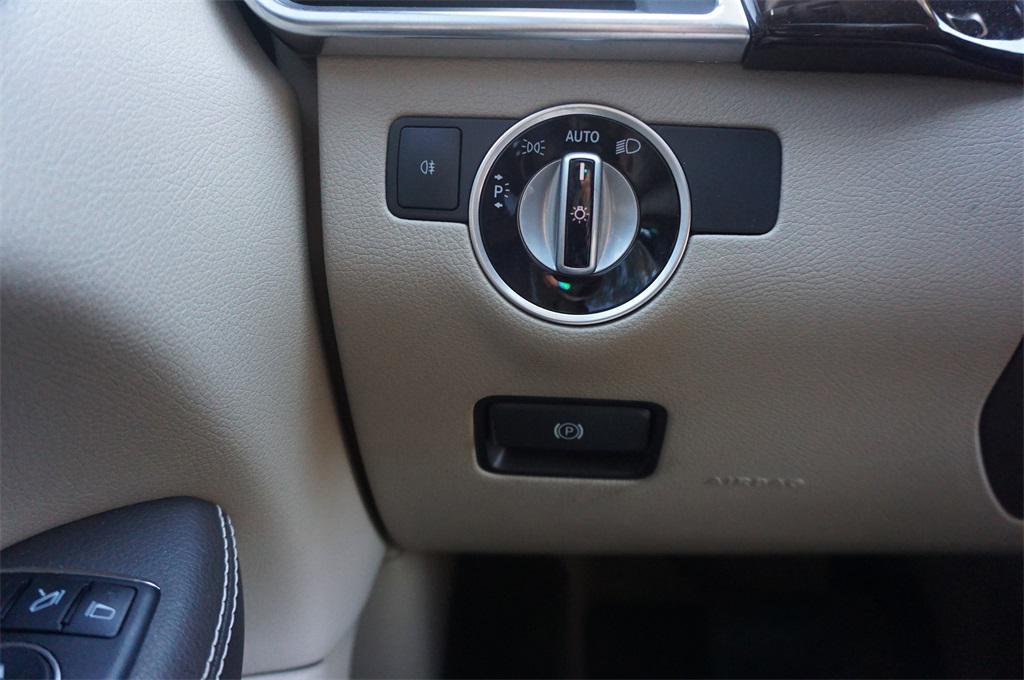 used 2013 Mercedes-Benz M-Class car, priced at $12,000
