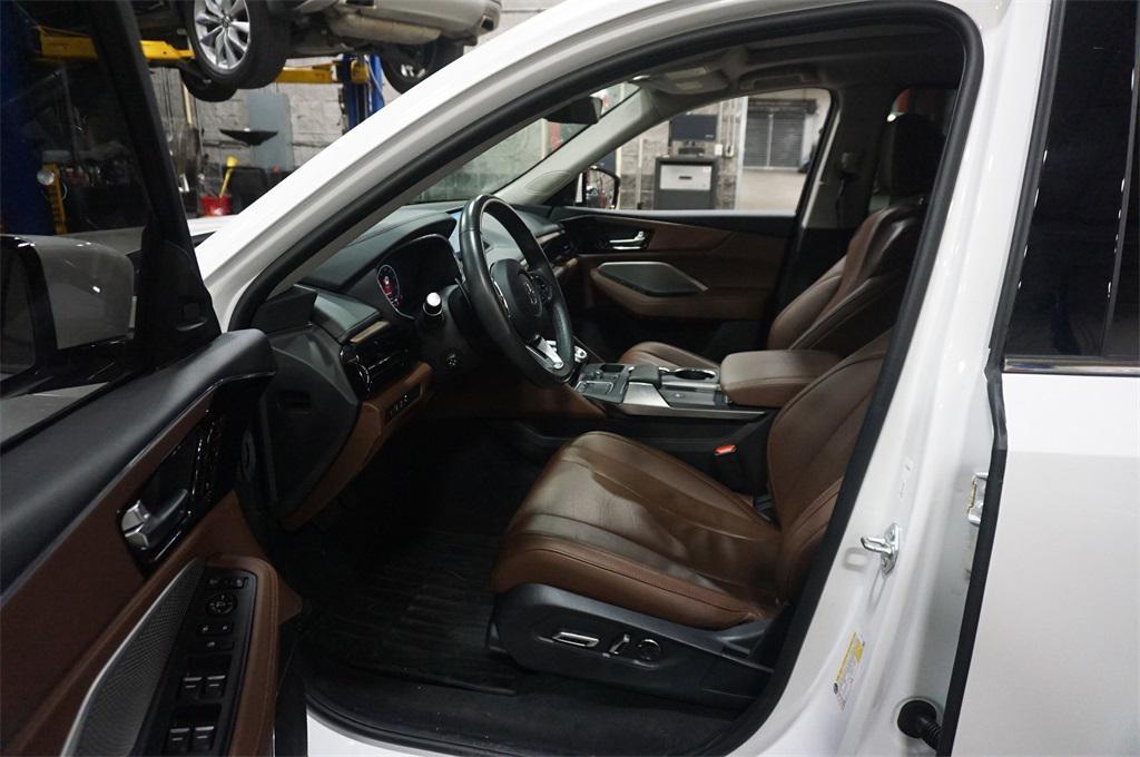 used 2024 Acura MDX car, priced at $45,250