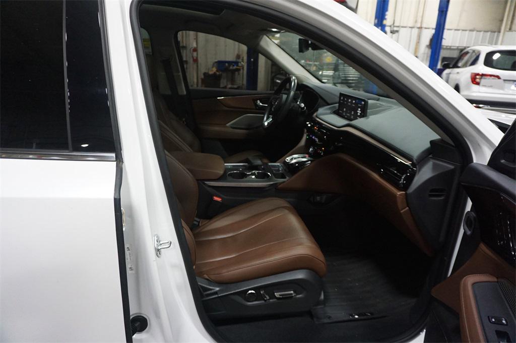 used 2024 Acura MDX car, priced at $45,250